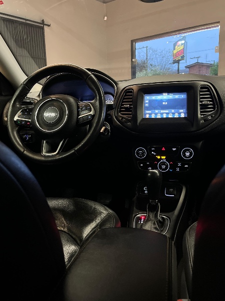 JEEP COMPASS 2.0 16V SPORT 2018/2018 JM AUTOMÓVEIS VENÂNCIO AIRES / Carros no Vale