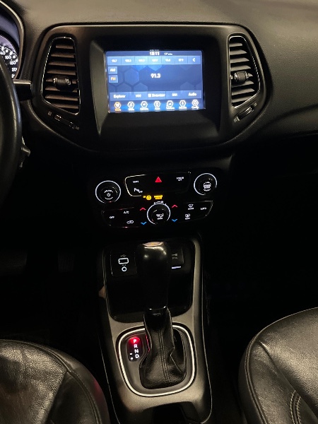 JEEP COMPASS 2.0 16V SPORT 2018/2018 JM AUTOMÓVEIS VENÂNCIO AIRES / Carros no Vale