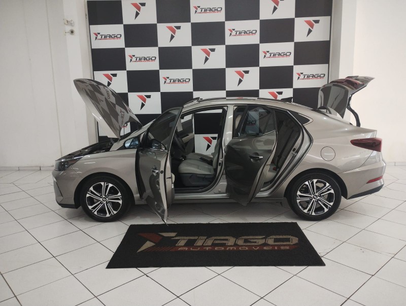 HYUNDAI HB20S 1.0 PLATINUM 12V TURBO 2023/2023 TIAGO AUTOMÓVEIS VENÂNCIO AIRES / Carros no Vale