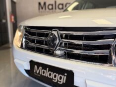 RENAULT DUSTER 1.6 16V SCE FLEX DYNAMIQUE MANUAL 2013/2014 MALAGGI VEÍCULOS ENCANTADO / Carros no Vale