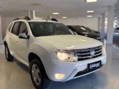 RENAULT DUSTER 1.6 16V SCE FLEX DYNAMIQUE MANUAL 2013/2014 MALAGGI VEÍCULOS ENCANTADO / Carros no Vale