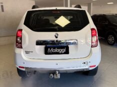 RENAULT DUSTER 1.6 16V SCE FLEX DYNAMIQUE MANUAL 2013/2014 MALAGGI VEÍCULOS ENCANTADO / Carros no Vale