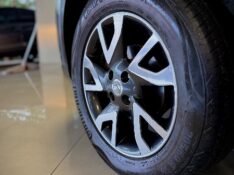 NISSAN KICKS 1.6 16V FLEX S XTRONIC 4P AUTOMÁTICO 2019/2019 MALAGGI VEÍCULOS ENCANTADO / Carros no Vale