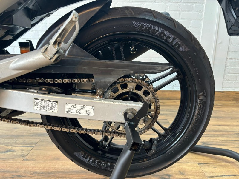 YAMAHA FAZER 250 /2014 RT 811 VEÍCULOS ARROIO DO MEIO / Carros no Vale