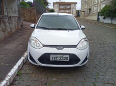 FORD FIESTA 1.0 2014/2014 ALTERNATIVA VEÍCULOS LAJEADO / Carros no Vale
