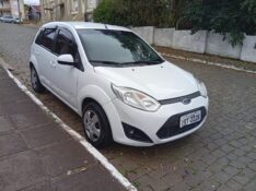 FORD FIESTA 1.0 2014/2014 ALTERNATIVA VEÍCULOS LAJEADO / Carros no Vale