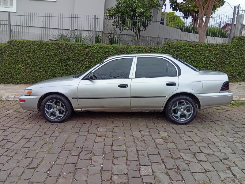 TOYOTA COROLLA DX 1.6 - 1995