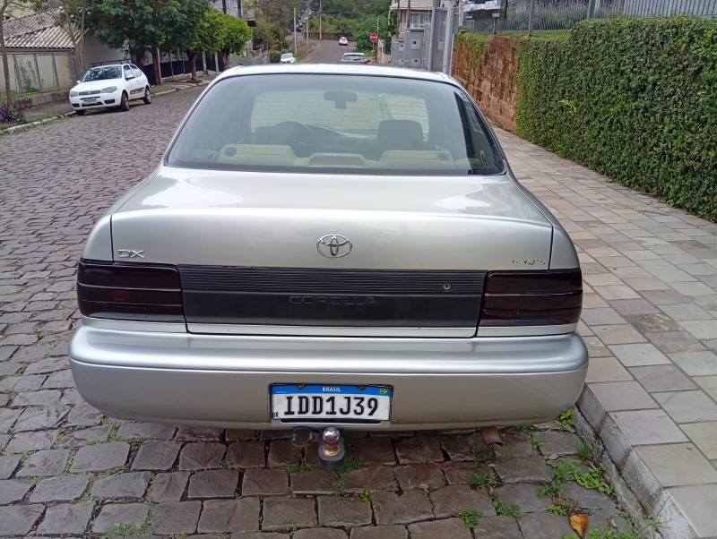 TOYOTA COROLLA DX 1.6 - 1995