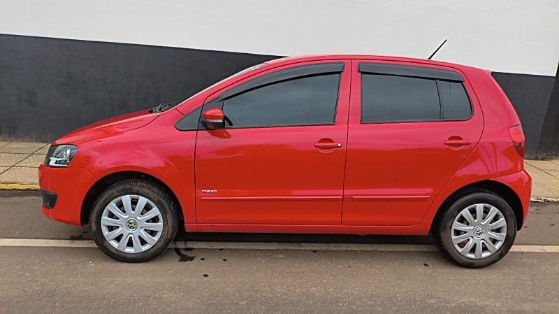 VOLKSWAGEN FOX 1.0 GII TREND 2010/2010 ADRIANO VEÍCULOS CRUZEIRO DO SUL / Carros no Vale
