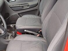 VOLKSWAGEN FOX 1.0 GII TREND 2010/2010 ADRIANO VEÍCULOS CRUZEIRO DO SUL / Carros no Vale