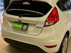 FORD FIESTA 1.5 16V FLEX MEC. 5P 2014/2015 JM AUTOMÓVEIS VENÂNCIO AIRES / Carros no Vale
