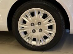 FORD FIESTA 1.5 16V FLEX MEC. 5P 2014/2015 JM AUTOMÓVEIS VENÂNCIO AIRES / Carros no Vale