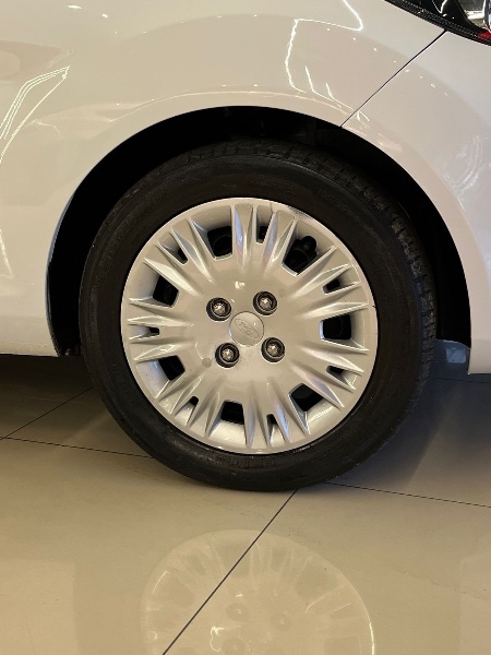 FORD FIESTA 1.5 16V FLEX MEC. 5P 2014/2015 JM AUTOMÓVEIS VENÂNCIO AIRES / Carros no Vale