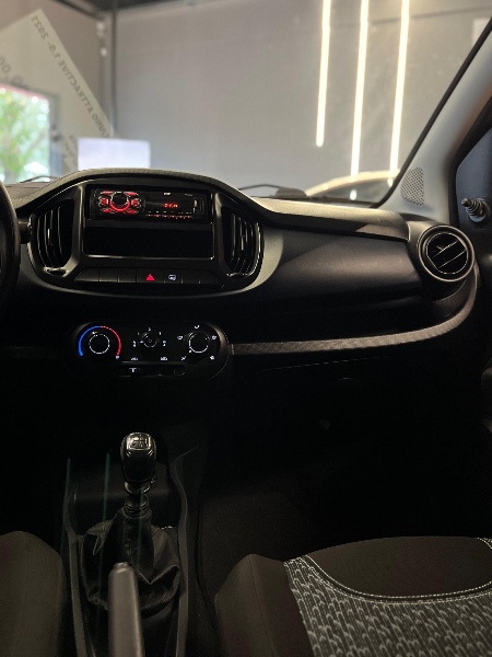 FIAT UNO 1.0 ATTRACTIVE 8V 2021/2021 JM AUTOMÓVEIS VENÂNCIO AIRES / Carros no Vale