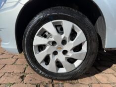 CHEVROLET PRISMA 1.4 MPFI LT 8V FLEX 4P MANUAL 2011/2012 AR MULTIMARCAS VENÂNCIO AIRES / Carros no Vale