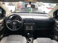 VOLKSWAGEN FOX TREND 1.0 2009/2009 SÉTIMA VEÍCULOS GUAPORÉ / Carros no Vale
