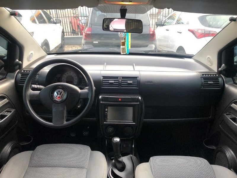 VOLKSWAGEN FOX TREND 1.0 2009/2009 SÉTIMA VEÍCULOS GUAPORÉ / Carros no Vale