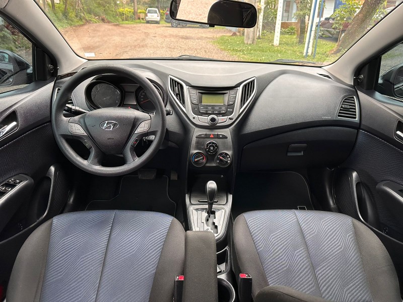 HYUNDAI HB20 COMFORT 1.6 /2014 MENEGHINI VEÍCULOS ARROIO DO MEIO / Carros no Vale