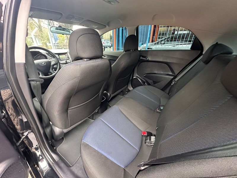 HYUNDAI HB20 COMFORT 1.6 /2014 MENEGHINI VEÍCULOS ARROIO DO MEIO / Carros no Vale