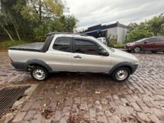 FIAT STRADA WORKING 1.4 MPI FIRE FLEX 8V CD 2013/2013 ELY AUTOMÓVEIS LAJEADO / Carros no Vale