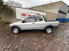 FIAT STRADA WORKING 1.4 MPI FIRE FLEX 8V CD 2013/2013 ELY AUTOMÓVEIS LAJEADO / Carros no Vale
