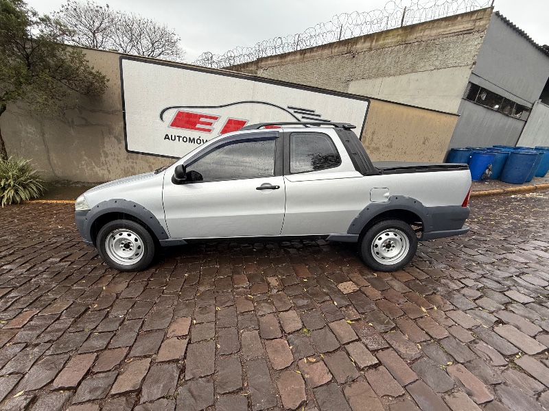 FIAT STRADA WORKING 1.4 MPI FIRE FLEX 8V CD 2013/2013 ELY AUTOMÓVEIS LAJEADO / Carros no Vale