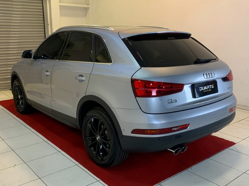 AUDI Q3 1.4 35 TFSI GASOLINA BLACK S TRONIC 2018/2018 DUARTE VEÍCULOS PORTO ALEGRE / Carros no Vale