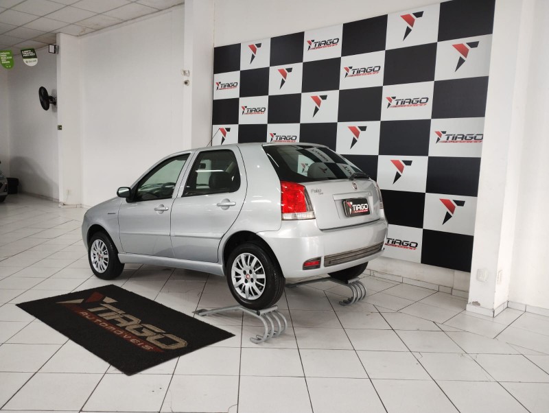 FIAT PALIO 1.0 CELEBRATION 8V 2010/2010 TIAGO AUTOMÓVEIS VENÂNCIO AIRES / Carros no Vale