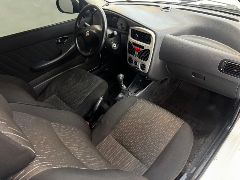 FIAT PALIO 1.0 FIRE CELEBRATION 8V 2012/2012 LUCAS AUTOMÓVEIS BOM RETIRO DO SUL / Carros no Vale
