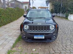 JEEP RENEGADE 1.8 LONGITUDE 2018/2018 ALTERNATIVA VEÍCULOS LAJEADO / Carros no Vale