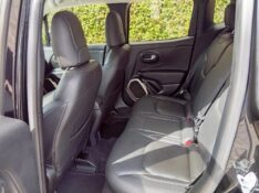 JEEP RENEGADE 1.8 LONGITUDE 2018/2018 ALTERNATIVA VEÍCULOS LAJEADO / Carros no Vale
