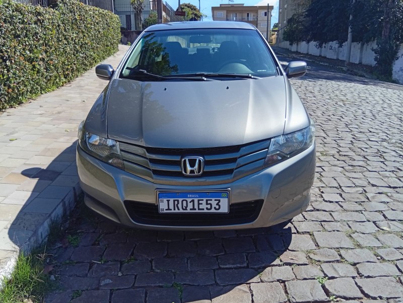 HONDA CITY SEDAN LX - 2011