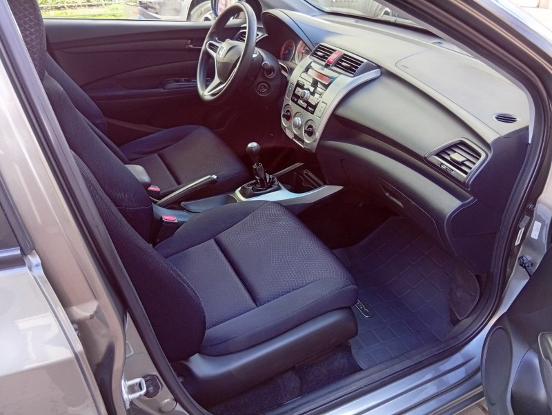 HONDA CITY SEDAN LX - 2011