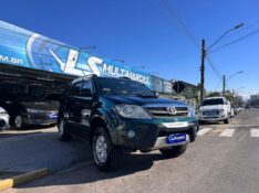 TOYOTA HILUX SW4 SRV D4-D 4X4 3.0 TDI DIES. AUT 2006/2006 LS MULTIMARCAS VENÂNCIO AIRES / Carros no Vale