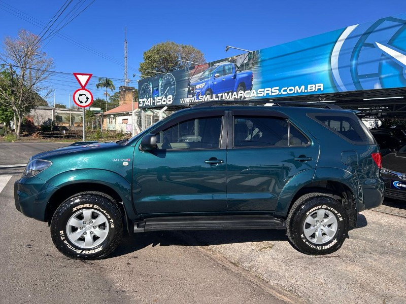 TOYOTA HILUX SW4 SRV D4-D 4X4 3.0 TDI DIES. AUT 2006/2006 LS MULTIMARCAS VENÂNCIO AIRES / Carros no Vale