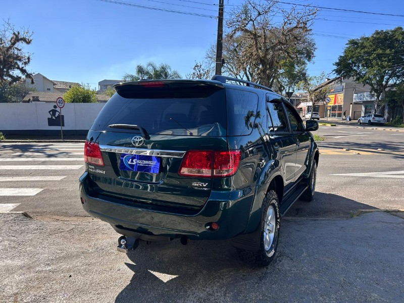 TOYOTA HILUX SW4 SRV D4-D 4X4 3.0 TDI DIES. AUT 2006/2006 LS MULTIMARCAS VENÂNCIO AIRES / Carros no Vale