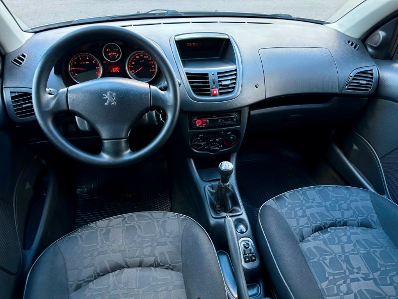 PEUGEOT 207 XR SPORT 1.4 2008/2009 SÉTIMA VEÍCULOS GUAPORÉ / Carros no Vale