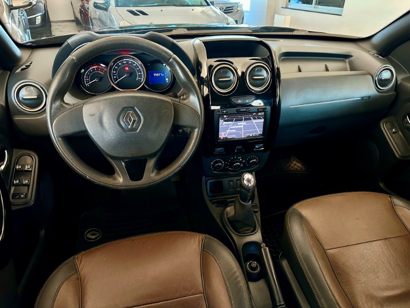 RENAULT DUSTER DYN 1.6 MANUAL 2015/2016 SÉTIMA VEÍCULOS GUAPORÉ / Carros no Vale