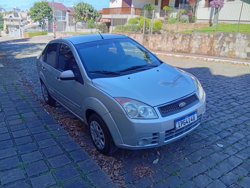 FORD FIESTA SEDAN / COMPLETO - 2009