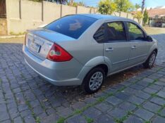 FORD FIESTA SEDAN / COMPLETO 2008/2009 ALTERNATIVA VEÍCULOS LAJEADO / Carros no Vale