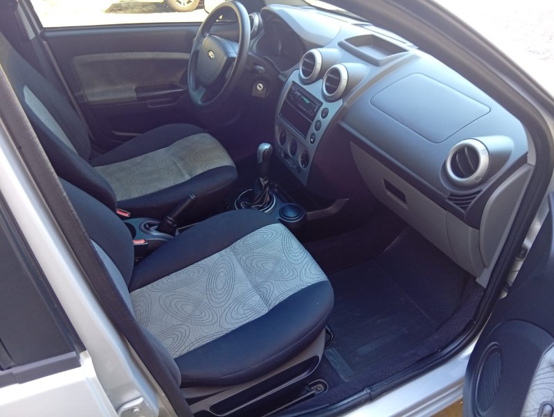 FORD FIESTA SEDAN / COMPLETO - 2009