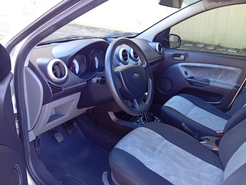 FORD FIESTA SEDAN / COMPLETO - 2009