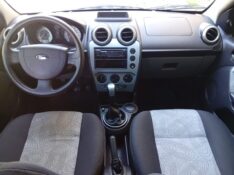 FORD FIESTA SEDAN / COMPLETO 2008/2009 ALTERNATIVA VEÍCULOS LAJEADO / Carros no Vale