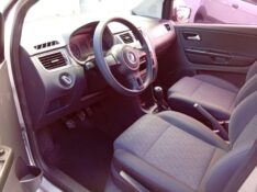 VOLKSWAGEN FOX 1.6 GII 2013/2014 ALTERNATIVA VEÍCULOS LAJEADO / Carros no Vale