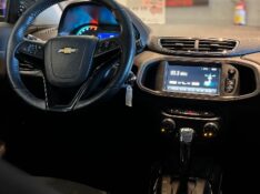 CHEVROLET ONIX 1.4 LTZ AUT. 2017/2018 JM AUTOMÓVEIS VENÂNCIO AIRES / Carros no Vale