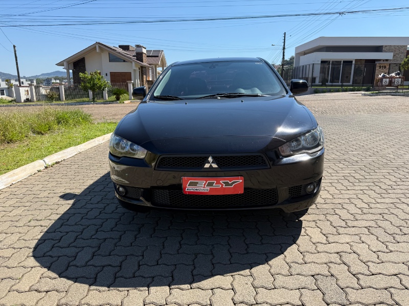 MITSUBISHI LANCER 2.0 2013/2013 ELY AUTOMÓVEIS LAJEADO / Carros no Vale