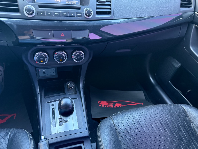 MITSUBISHI LANCER 2.0 2013/2013 ELY AUTOMÓVEIS LAJEADO / Carros no Vale