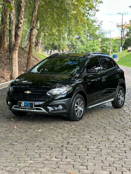 CHEVROLET ONIX HATCH ACTIV 1.4 8V FLEX 5P MEC. 2017/2017 BRS VEÍCULOS BOM RETIRO DO SUL / Carros no Vale