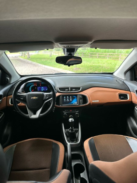 CHEVROLET ONIX HATCH ACTIV 1.4 8V FLEX 5P MEC. 2017/2017 BRS VEÍCULOS BOM RETIRO DO SUL / Carros no Vale