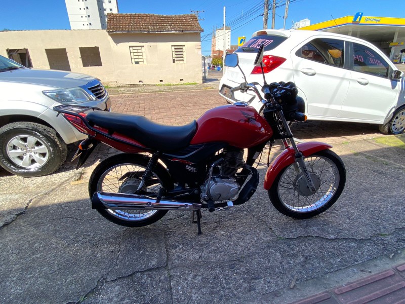 HONDA MOTOS CG 125 FAN KS 2010/2011 AR MULTIMARCAS VENÂNCIO AIRES / Carros no Vale